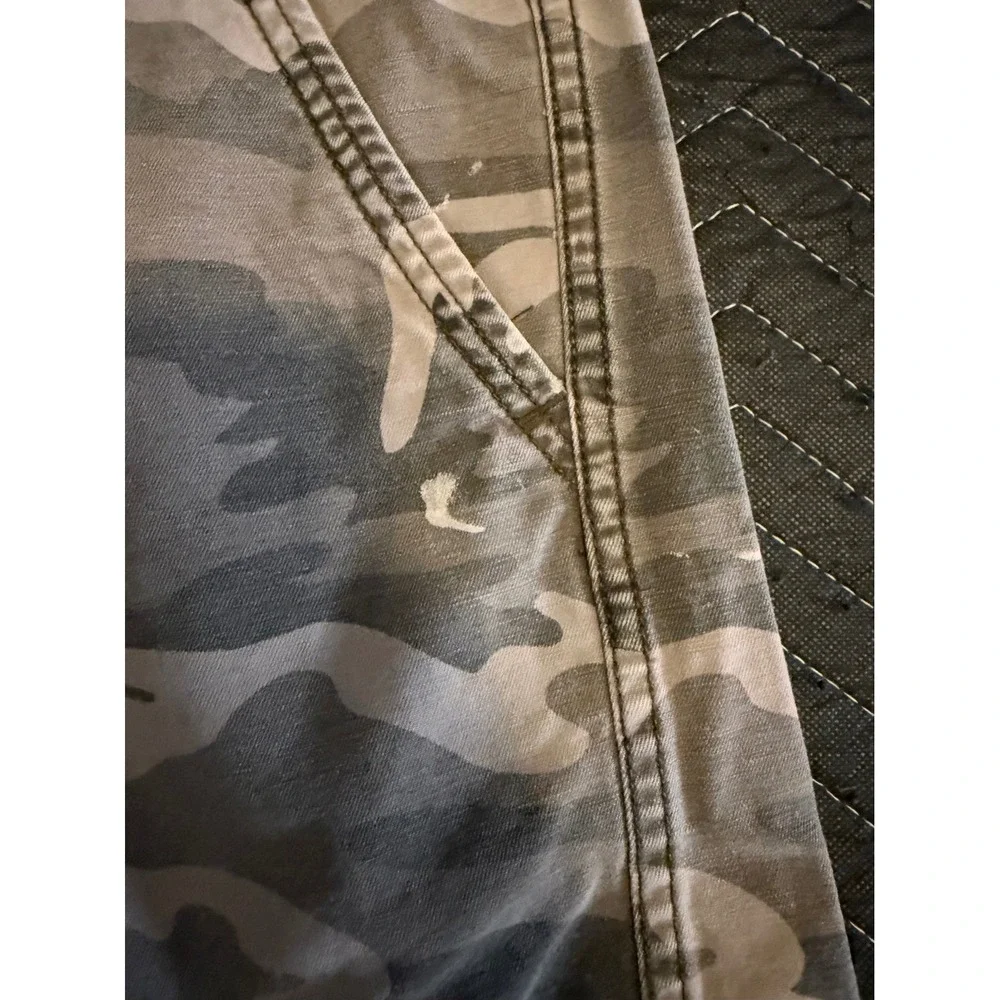 Levi's Red Tab Cargo Shorts Mens W40 Grey Camo Y2K Cotton Utility
